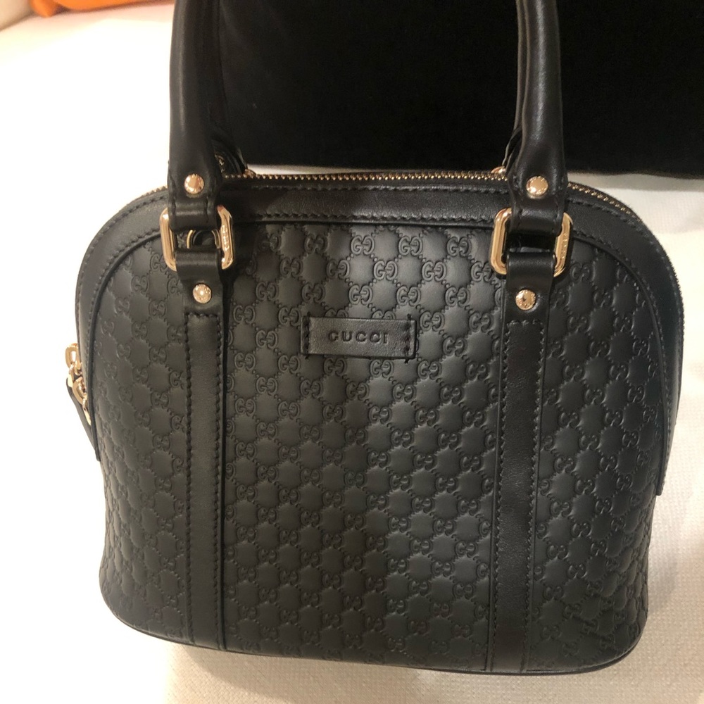 ❌SOLD❌💗NWT💗 Gucci Mini Microguccissima Dome Bag - Black